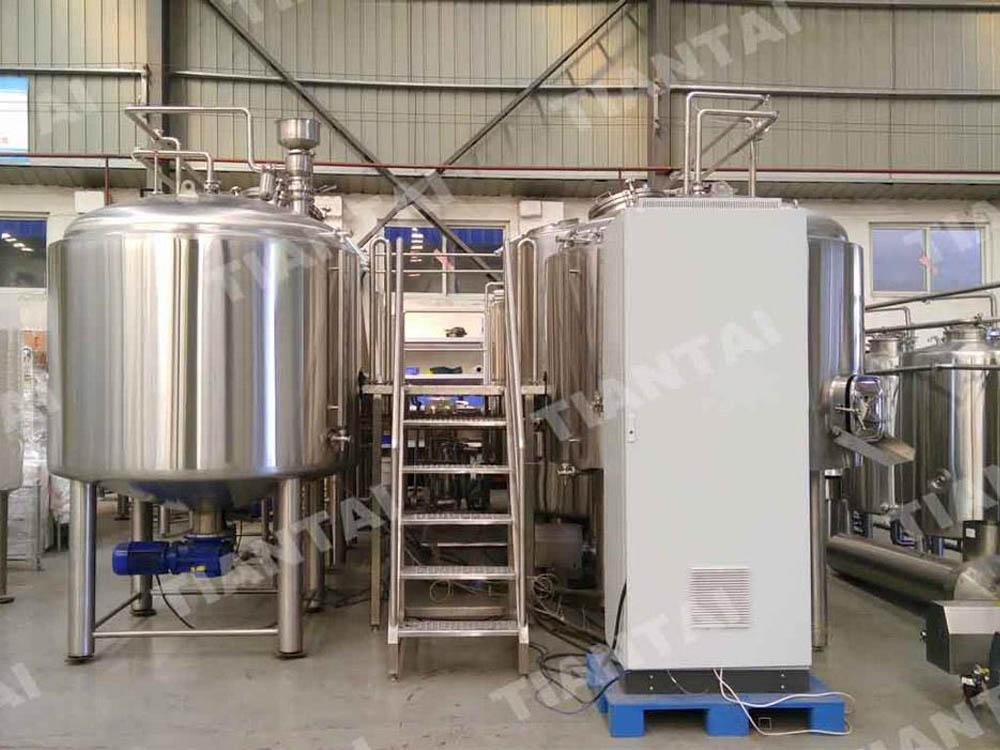 <b>Automated 2000L four vessel brewery--PLC control</b>